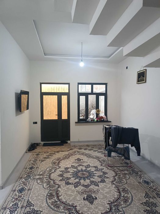 Срочно хонадон сотилади Сергилида 6 та хона+хол+2 та саузел 2.5 сотих