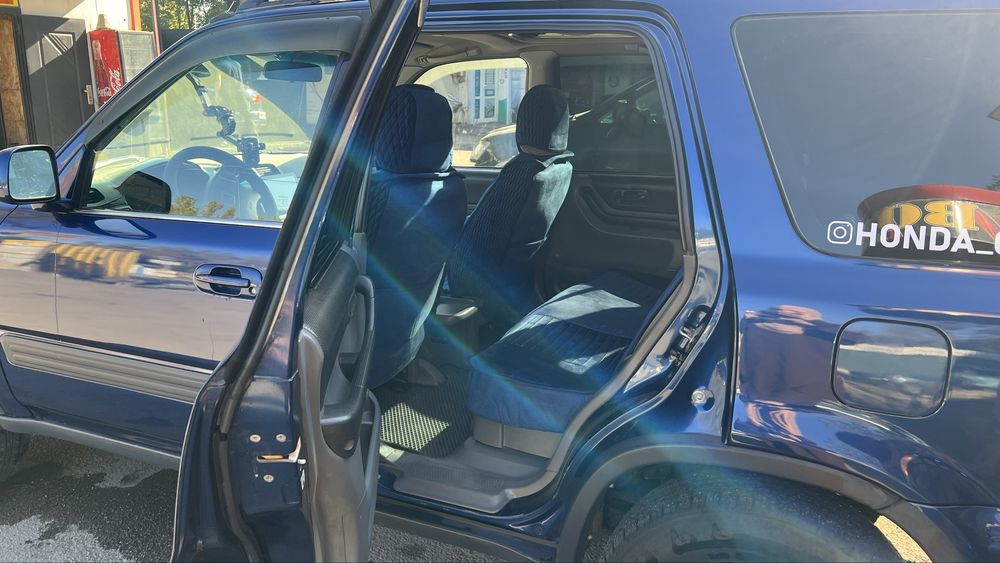 Honda CR-V верный японец ^_^