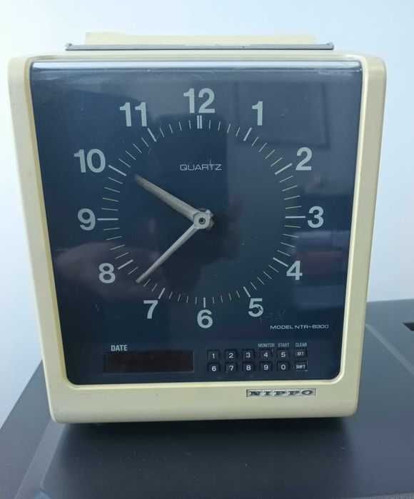 Ceas de pontaj Nippo