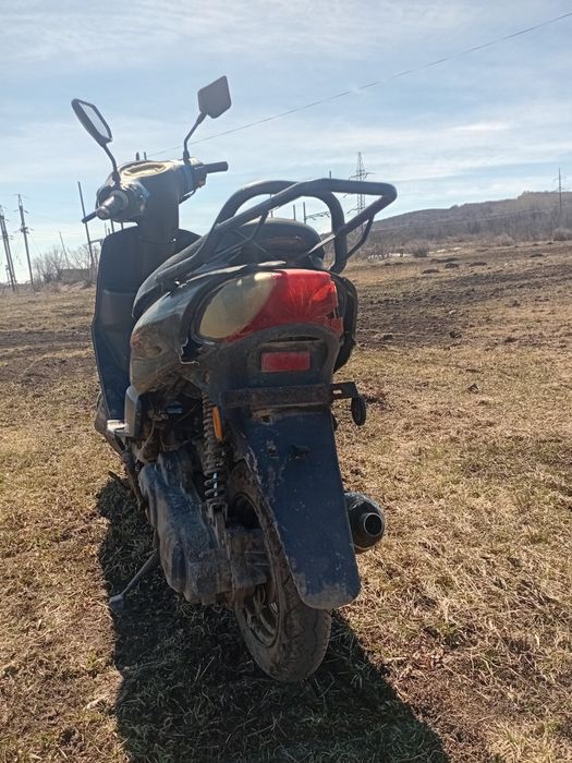 Продам скутер на ходу