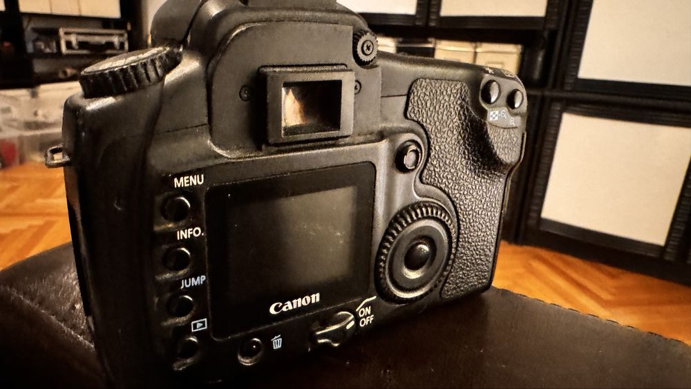 Body Canon 20 d DEFECT !