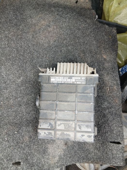 Запчасти мерседес м102
