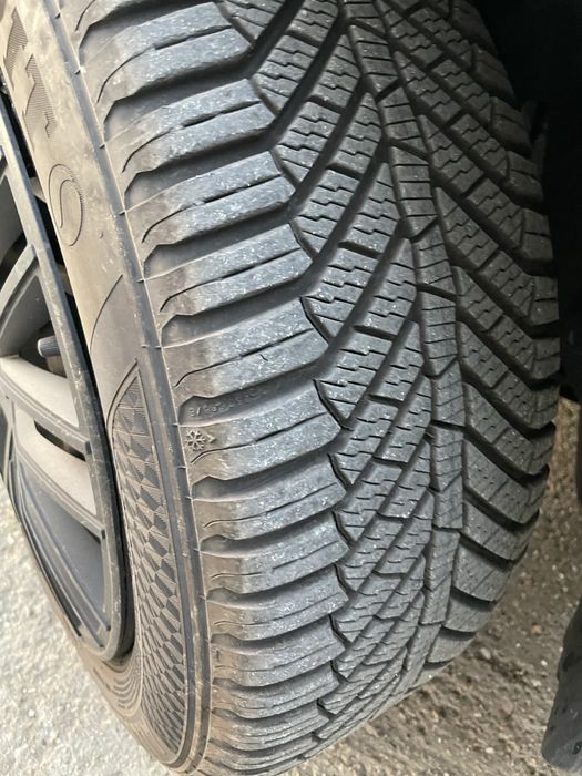 Roti renault 5x114.3 allseason 16 inch tabla -205 55 r16 Rosu • OLX.ro