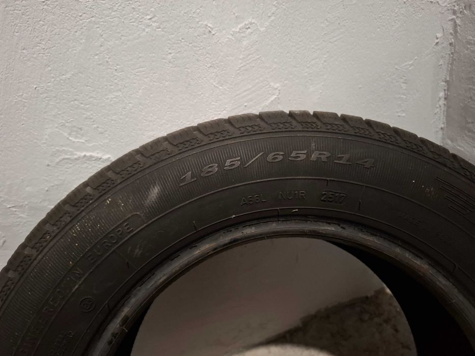 Зимна гума Debica