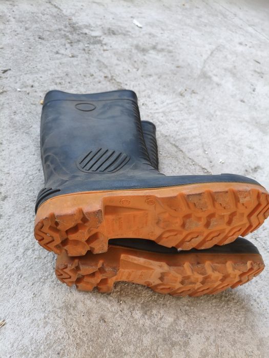 Сапоги резиновые