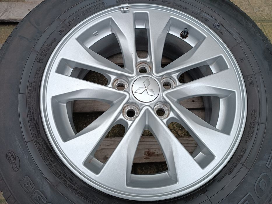 Лети джанти 16ки 5х114.3 Mitsubishi + летни гуми 215/70/16 Yokohama