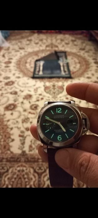 Часы швейцарские оригинал бу 2018г