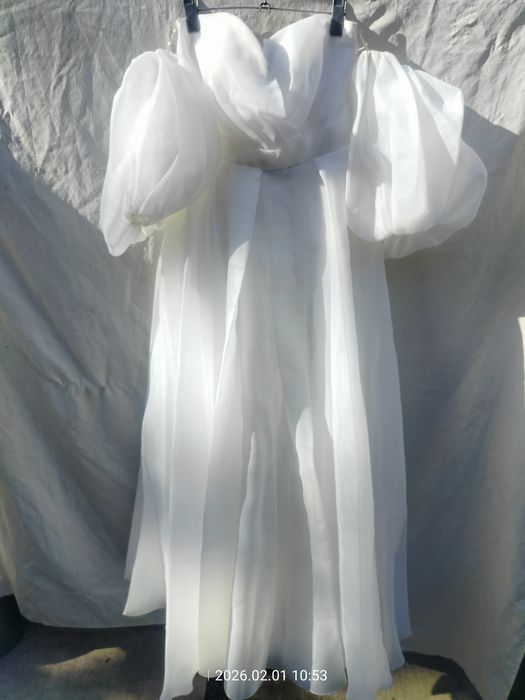 Продам праздничное платье.