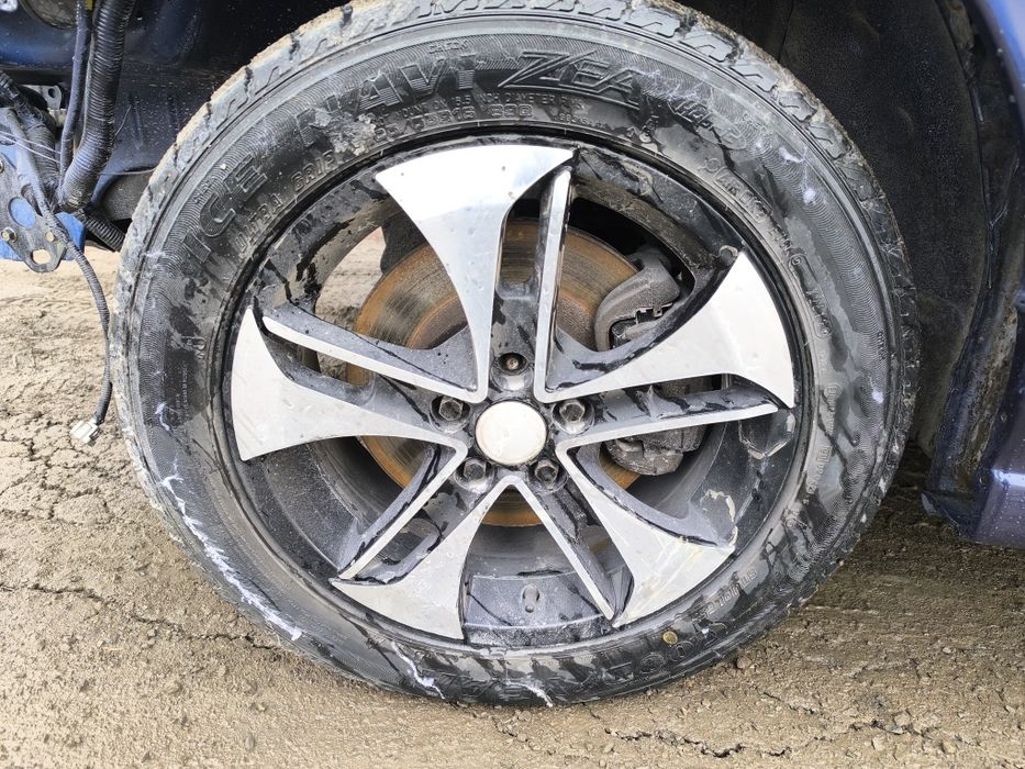 Продам диски с  зимней резиной