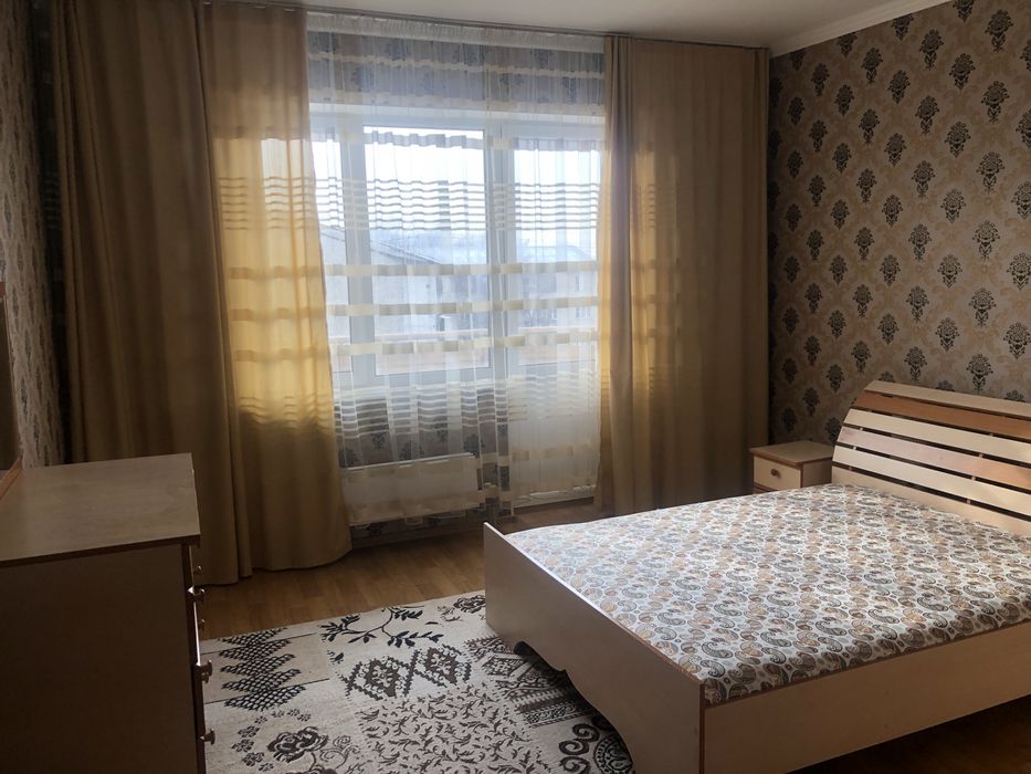 Продам спальный гарнитур