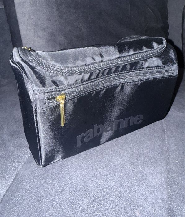 Geanta cosmetice Rabanne noua