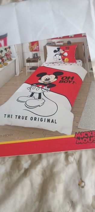 Taç,, Disney нови луксозни спални комплекти