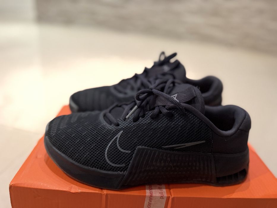 Nike 40-Номер 2/3 пъти носени
