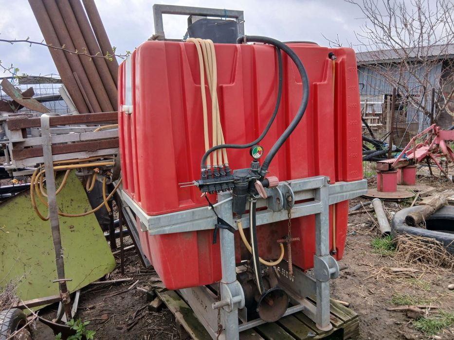 Instalație de erbicidat cu rezervor de 1000 L