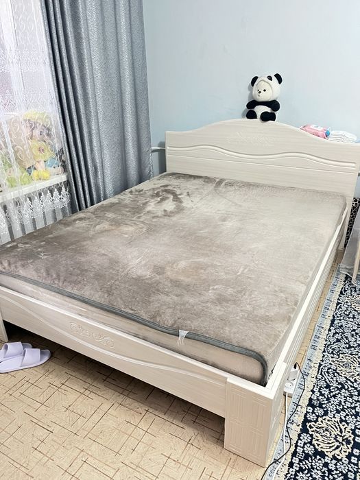 Кровать двухспальная