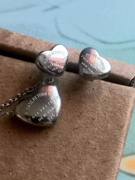 Продам комплект подвеска серьги