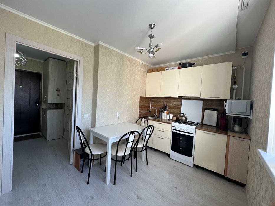 Продам 1 ком в мкр Аэропорт