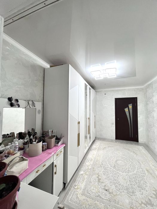 Продам  3-х комнатную квартиру