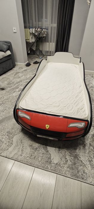 Продам кровать-машину "человек паук""