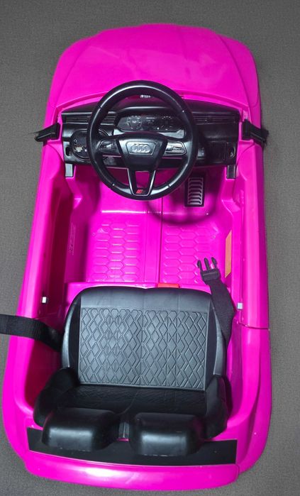 Mașinuța copii electrica