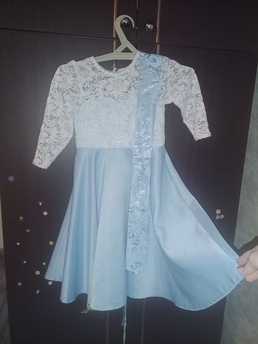 Нарядные платья на девочку