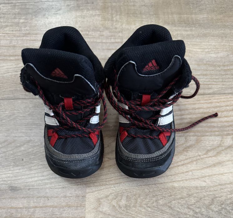 Кроссовки Adidas (оригинал)