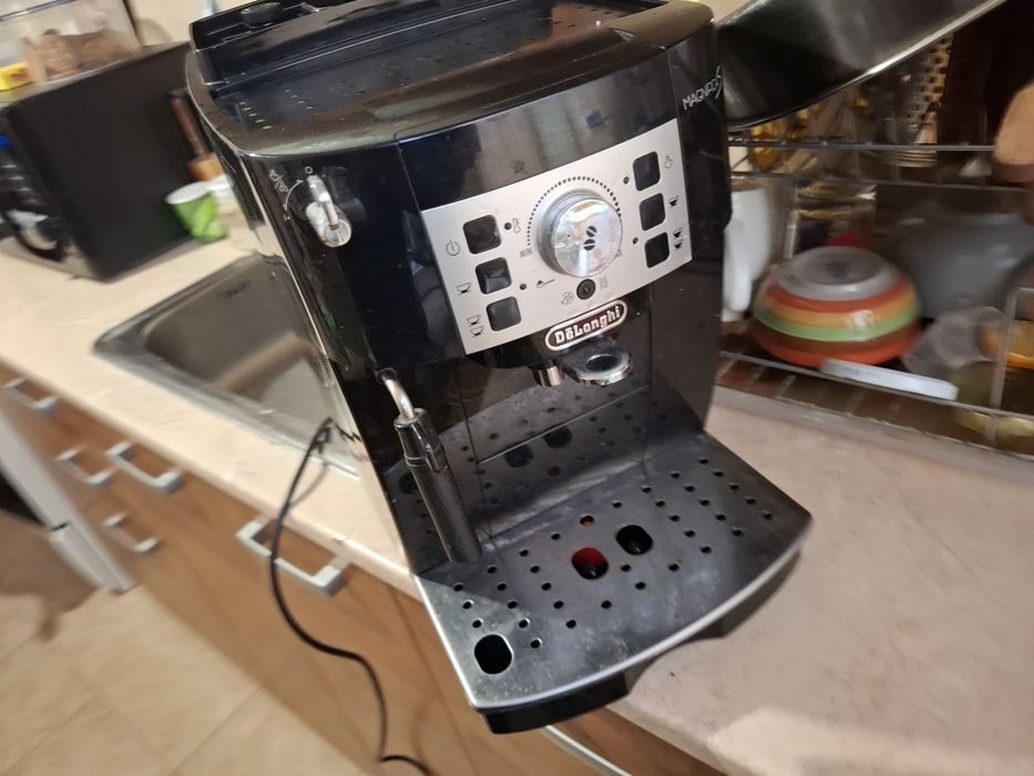Кафе машина.Делонги