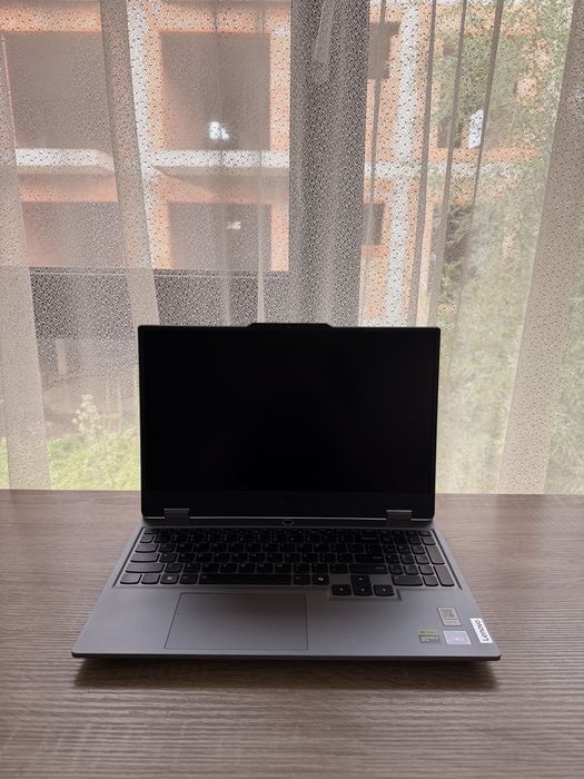 Laptop gaming Lenovo LOQ 15ARP9 – Ryzen 7 / RTX 4050 / 24GB RAM – Stare impecabila, Factura, Garantie