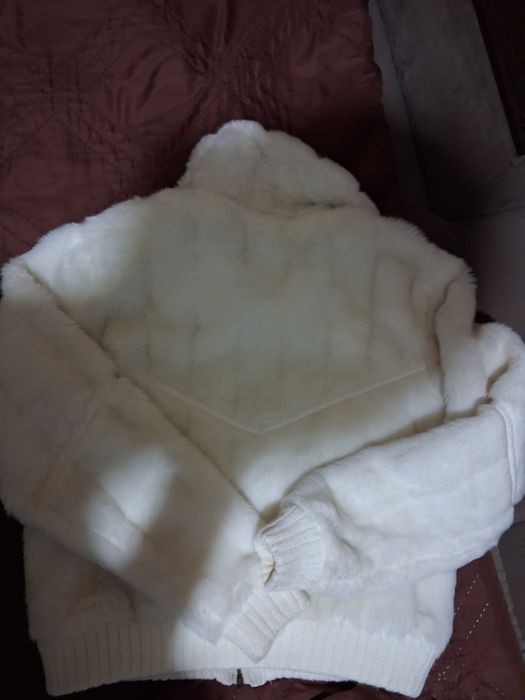 Дамско бяло яке за жена