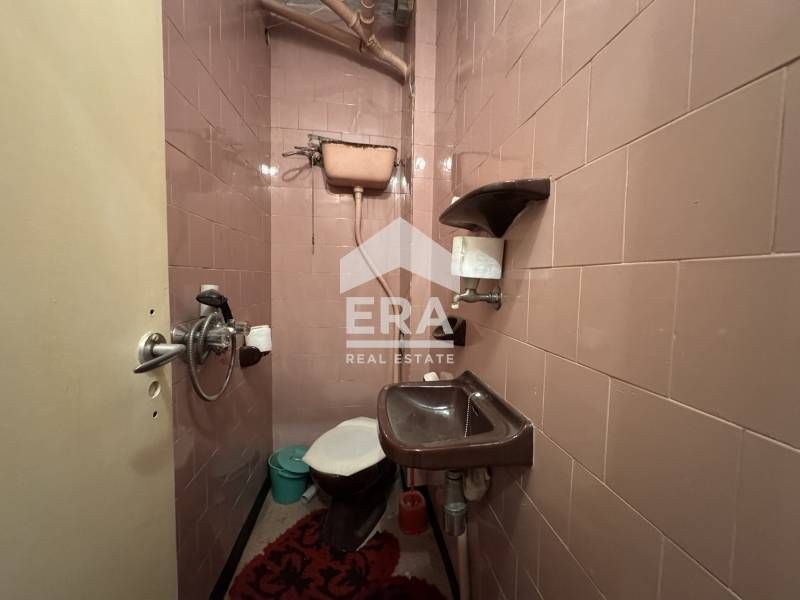 ЕКСКЛУЗИВНО! ЕРА Дръстър предлага за продажба тристаен тухлен апартаме