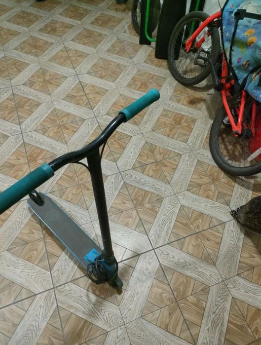 Трюковой самокат Longway Summit