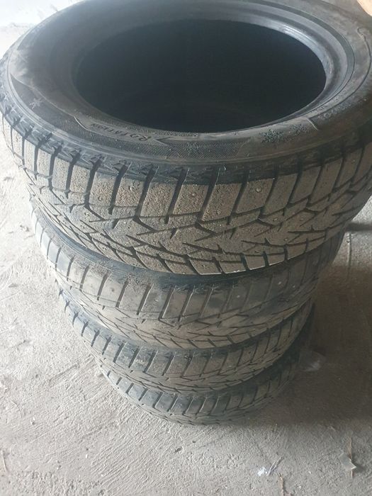 Продам шины зимние
