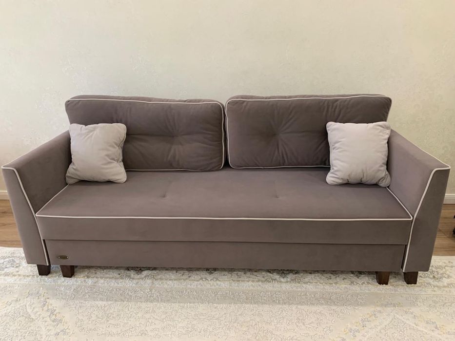 Диван для гостиной