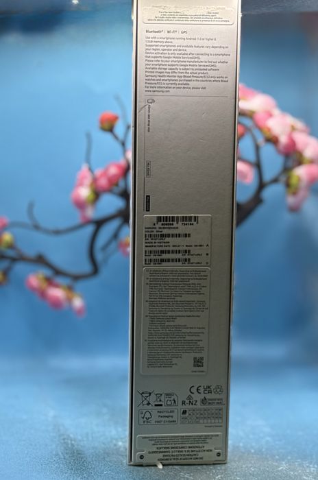 НОВ!!! Samsung Galaxy Watch FE, 40mm, Silver, Bluetooth