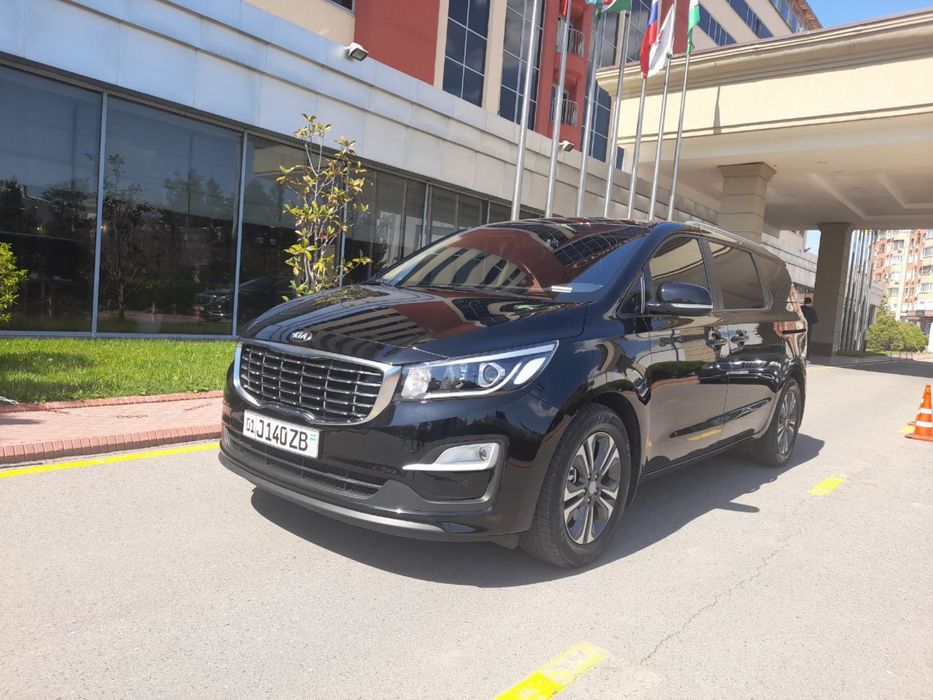 Авто с водителем Kia carnival с знанием русс/греческий