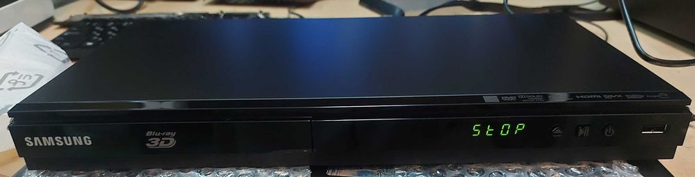 Blu-ray 3D плеер Samsung BD-E5500/RU (новый, в упаковке)