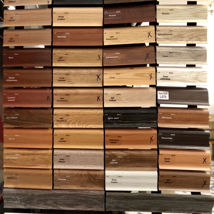 Плинтус SP. Line Plast. Quadro.