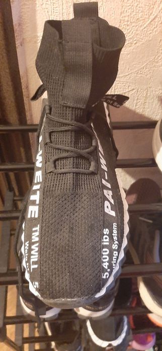 Атрактивни мъжки кецове тип чорап