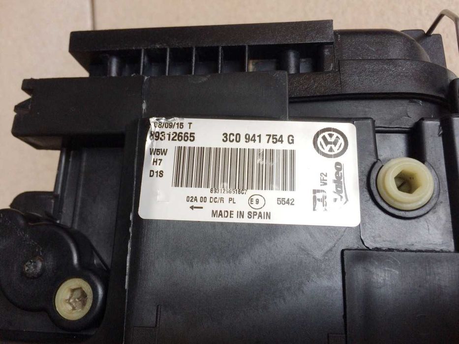 Far Xenon Vw Passat B6 - Dr. 3C0941752G / 3C0941754G Complet echipat !