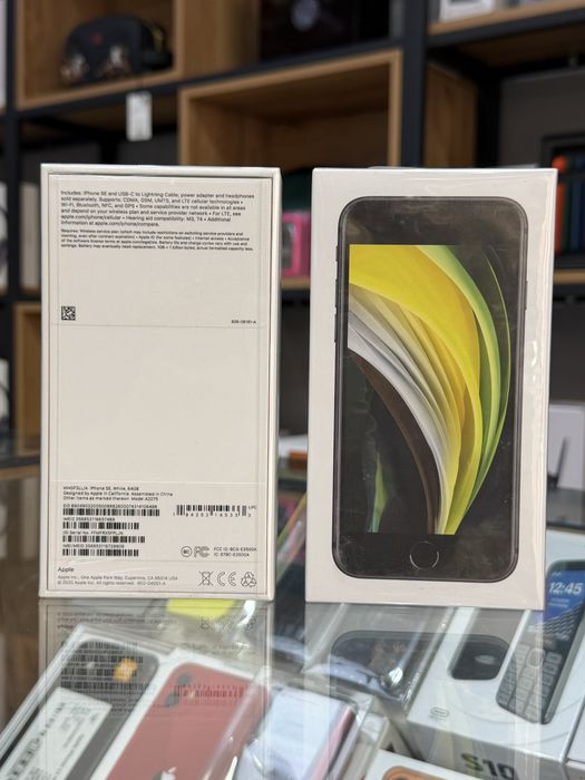 Perfectum Iphone se 2020 64 новый