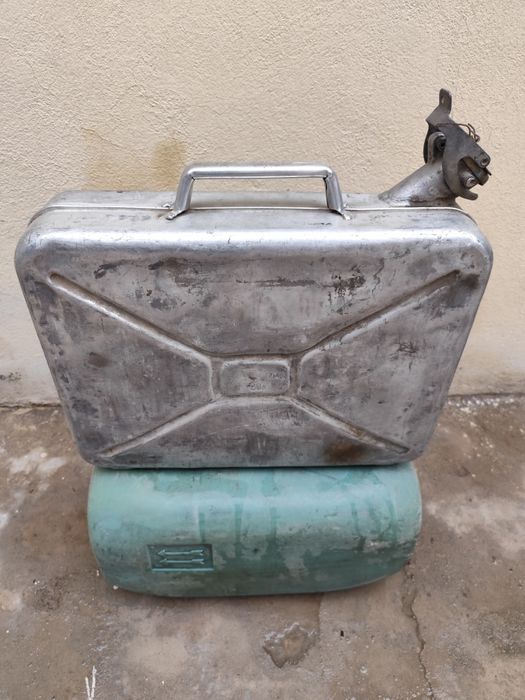 Канстр Алюмин 20-40л, Флаг Алюмин 40л, Квалдо, Бочка 100-200л сотилади