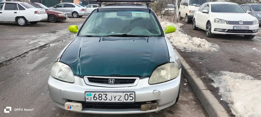 Срочно продам машину