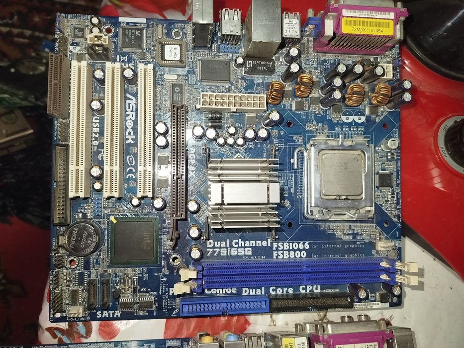 плата sotiladi DDR 1 DDR 2 va video karta