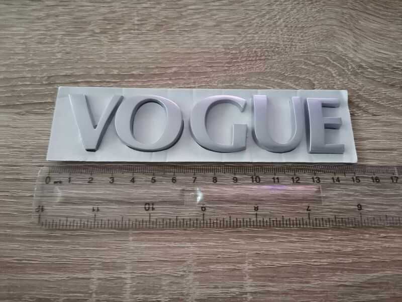 Range Rover Vogue сребриста емблема надпис
