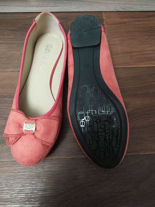 Продам новые балетки