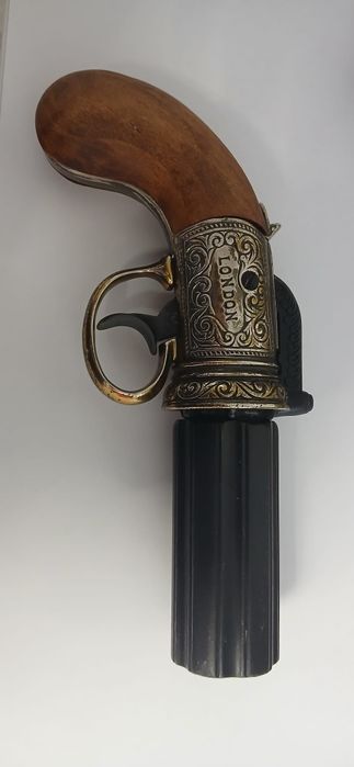 Vând replica pistol de colectie Denix