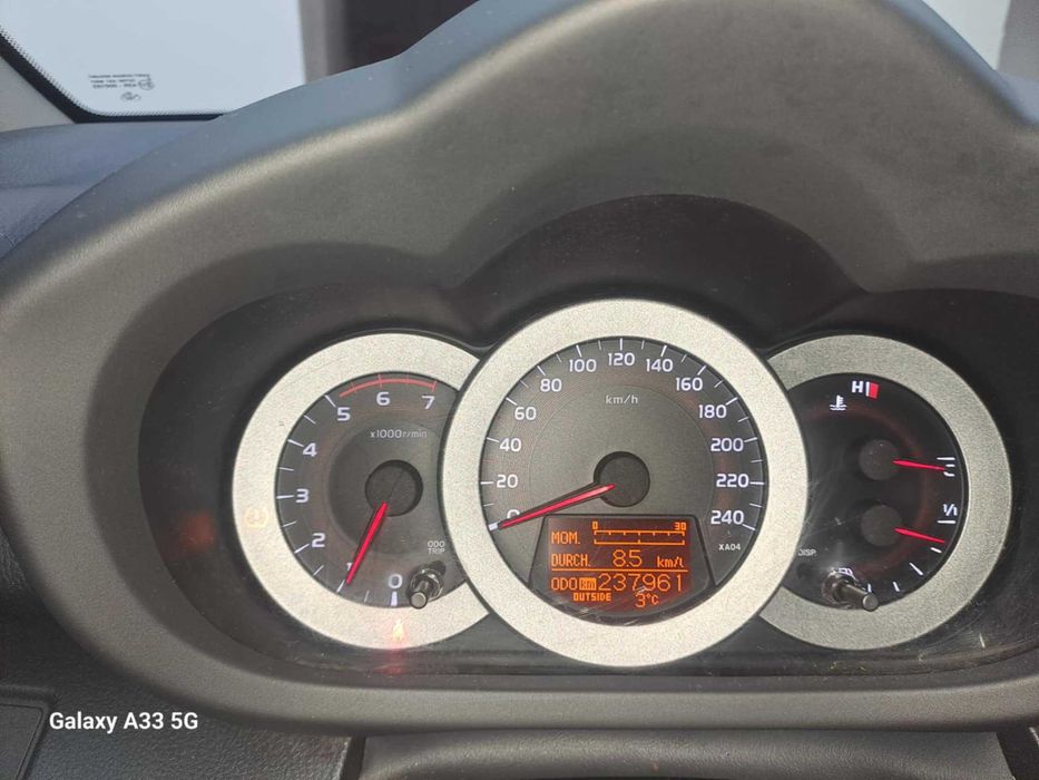 toyota rav 4  2.2 D-4D