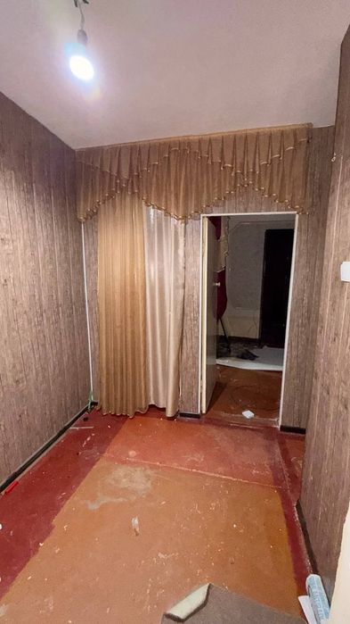 Уй сотилади 1этаж 4 хонали