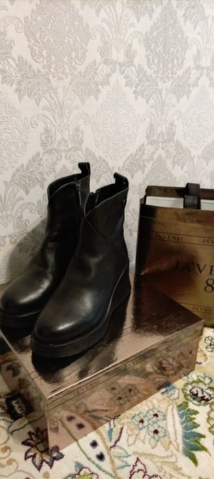 Продаю демисезонную обувь кожа