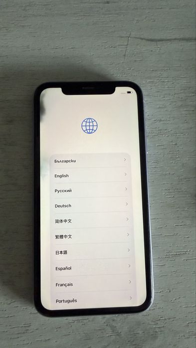 Iphone 11 64gb + 3 кейса